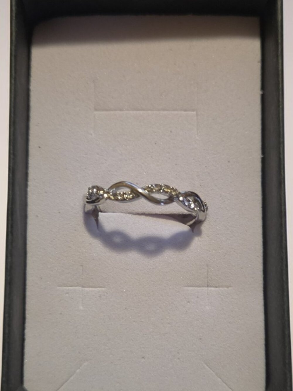 Size 9 Twisted 925 Silver Ring